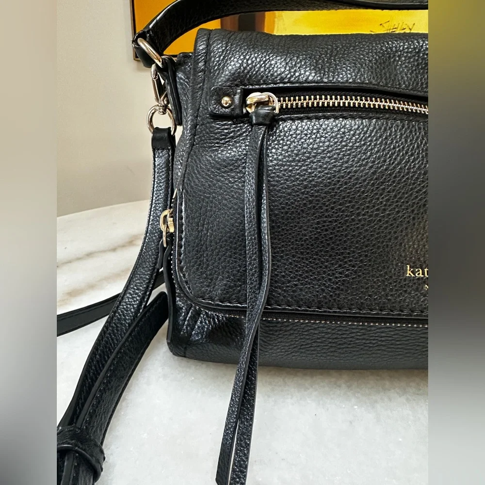 Kate Spade Cobble Hill Toddy crossover pebbled leather bag